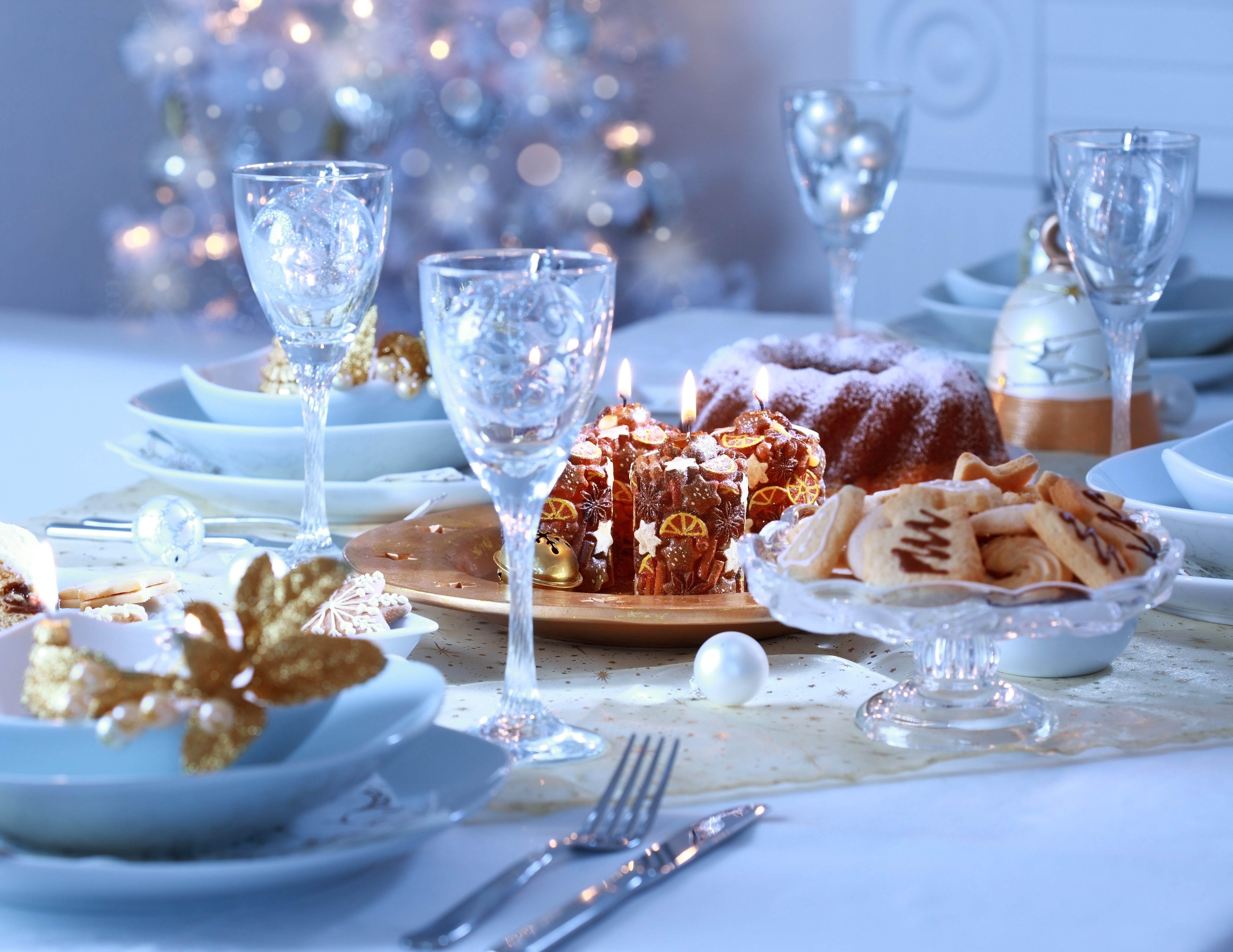 Обои свечи, бокалы, новый год, рождество, елка, печенье, зима, выпечка, еда, кулич, стол, кекс, праздники, встреча нового года, праздничный, тарелки, елочная, candles, glasses, new year, christmas, tree, cookies, winter, cakes, food, cake, table, cupcake, holidays, holiday, plates разрешение 4848x3744 Загрузить