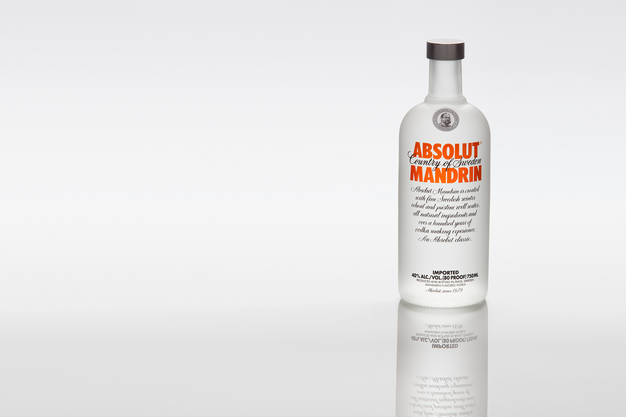 Обои фон, бутылка, алкоголь, водка, absolut, background, bottle, alcohol, vodka разрешение 2048x1366 Загрузить
