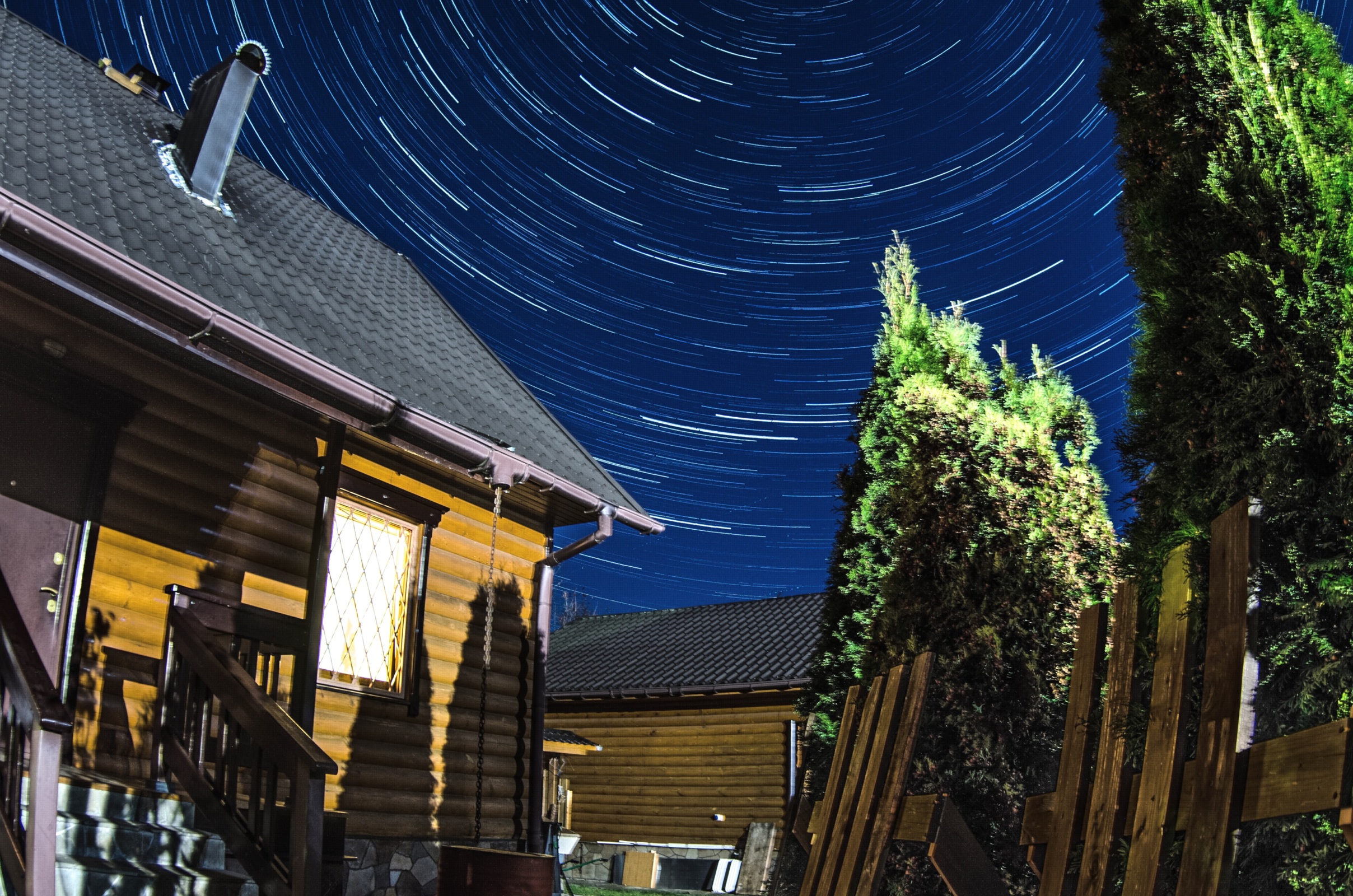 Обои небо, ночное небо, aristovart, тверь, startrails, звездные треки, the sky, the night sky, tver, star tracks разрешение 2416x1600 Загрузить