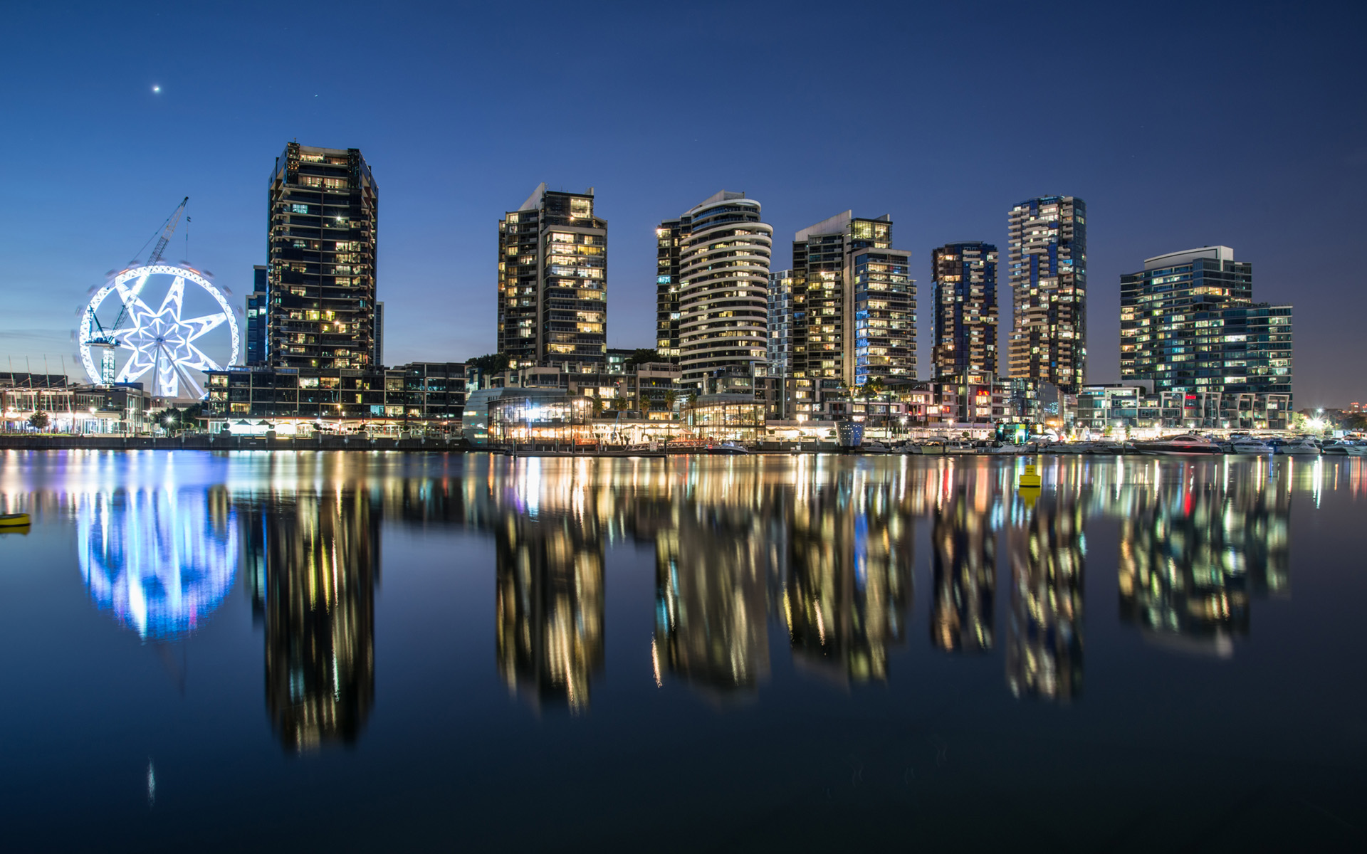 Обои ночь, огни, отражение, город, австралия, мельбурн, boyloso, night, lights, reflection, the city, australia, melbourne разрешение 1920x1200 Загрузить