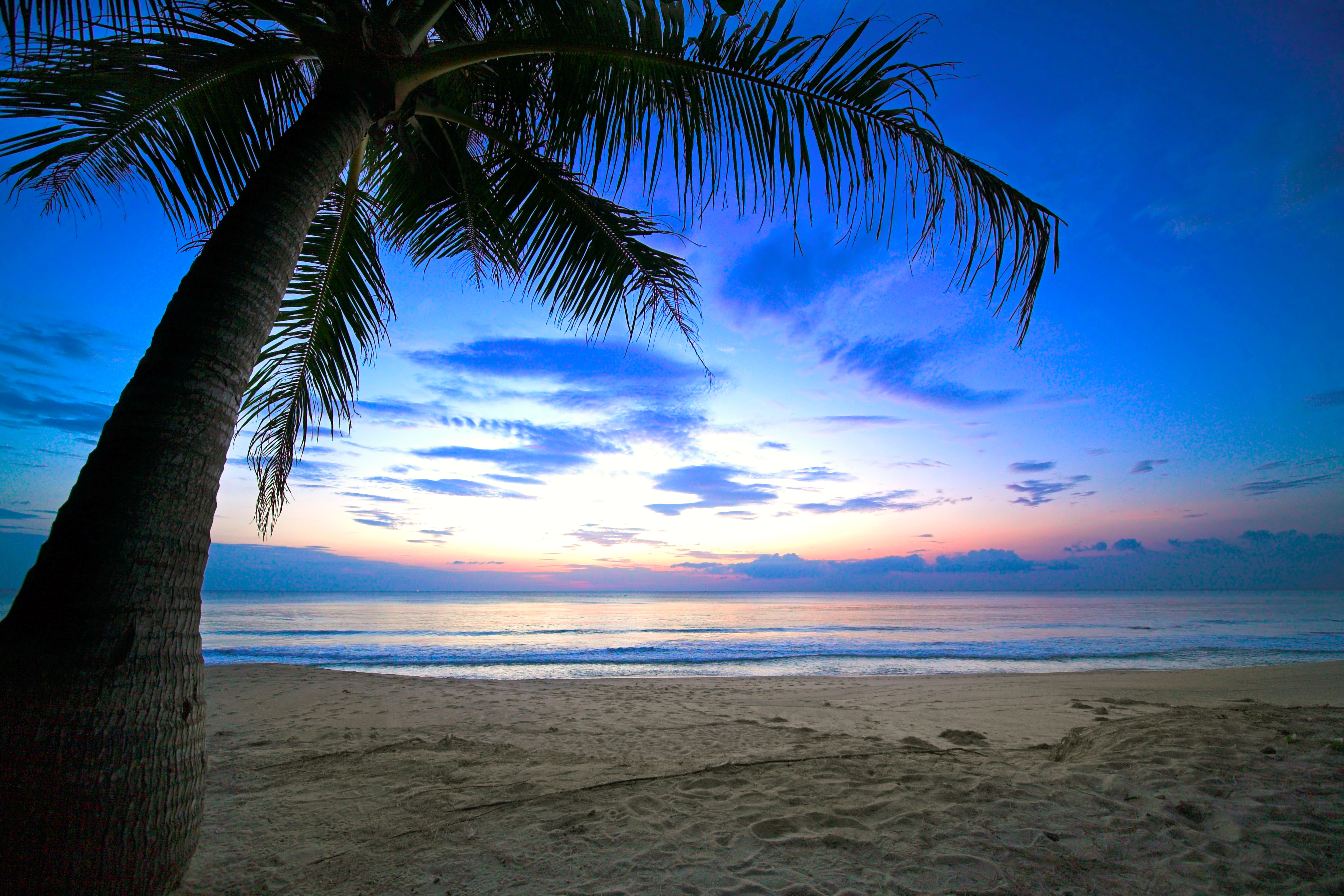 Обои закат, море, пляж, тропики, 10, sunset, sea, beach, tropics разрешение 8052x5368 Загрузить