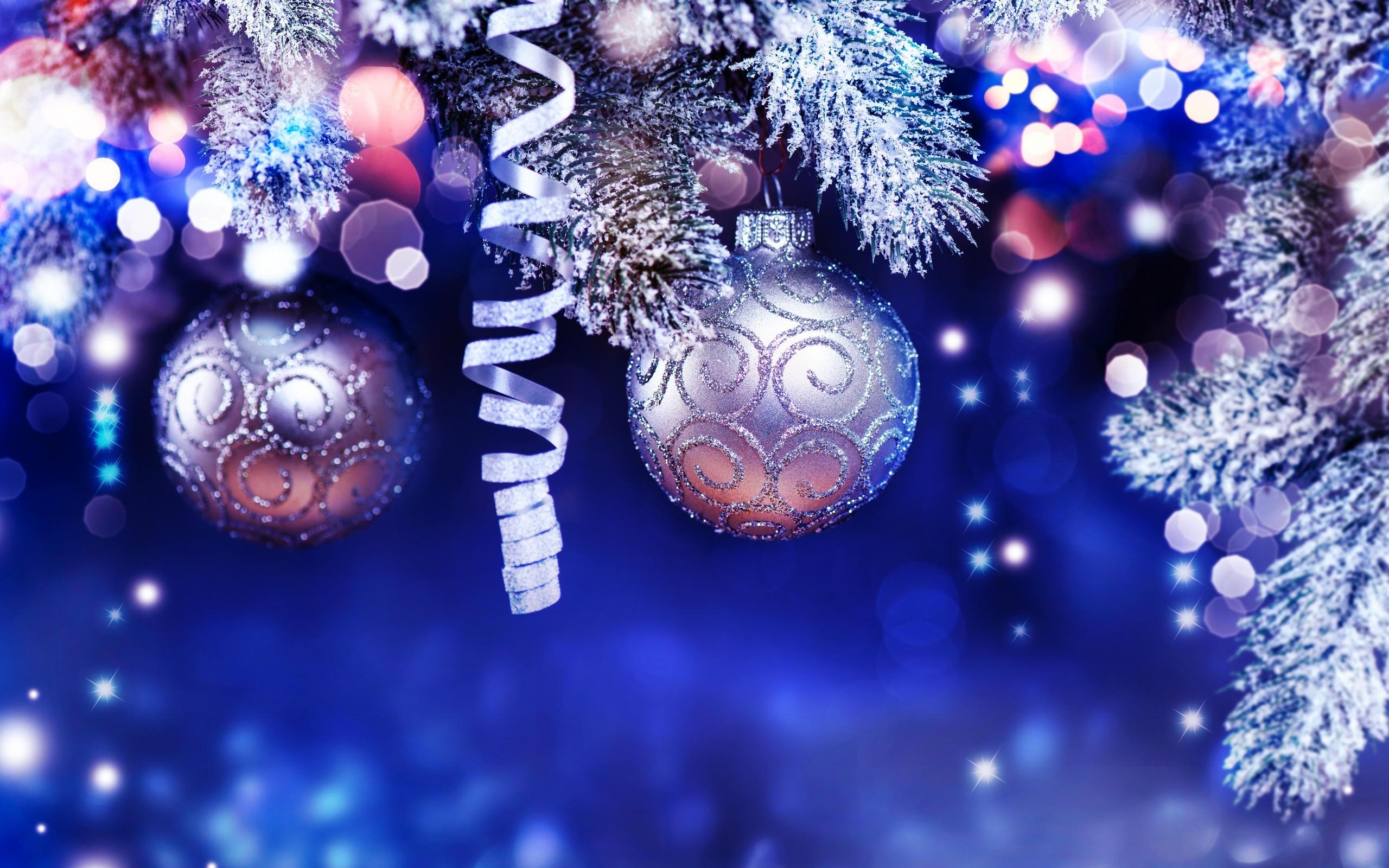 Обои новый год, ветки ели, шары, ветви, шарики, игрушки, праздник, рождество, мишура, новогоднее украшение, christmas decoration, new year, fir-tree branches, balls, branch, toys, holiday, christmas, tinsel разрешение 2560x1600 Загрузить