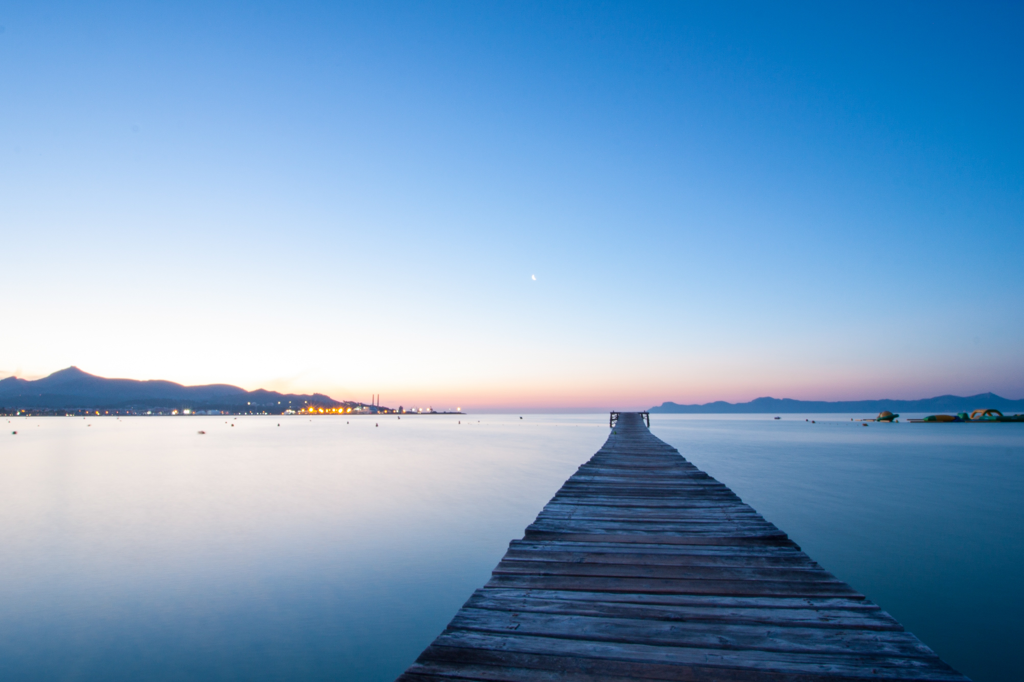 Обои небо, закат, горизонт, пирс, причал, испания, майорка, the sky, sunset, horizon, pierce, pier, spain, majorca разрешение 4010x2673 Загрузить